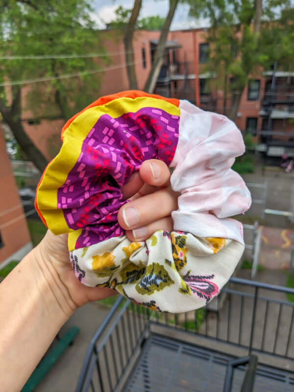 Scrunchie 019