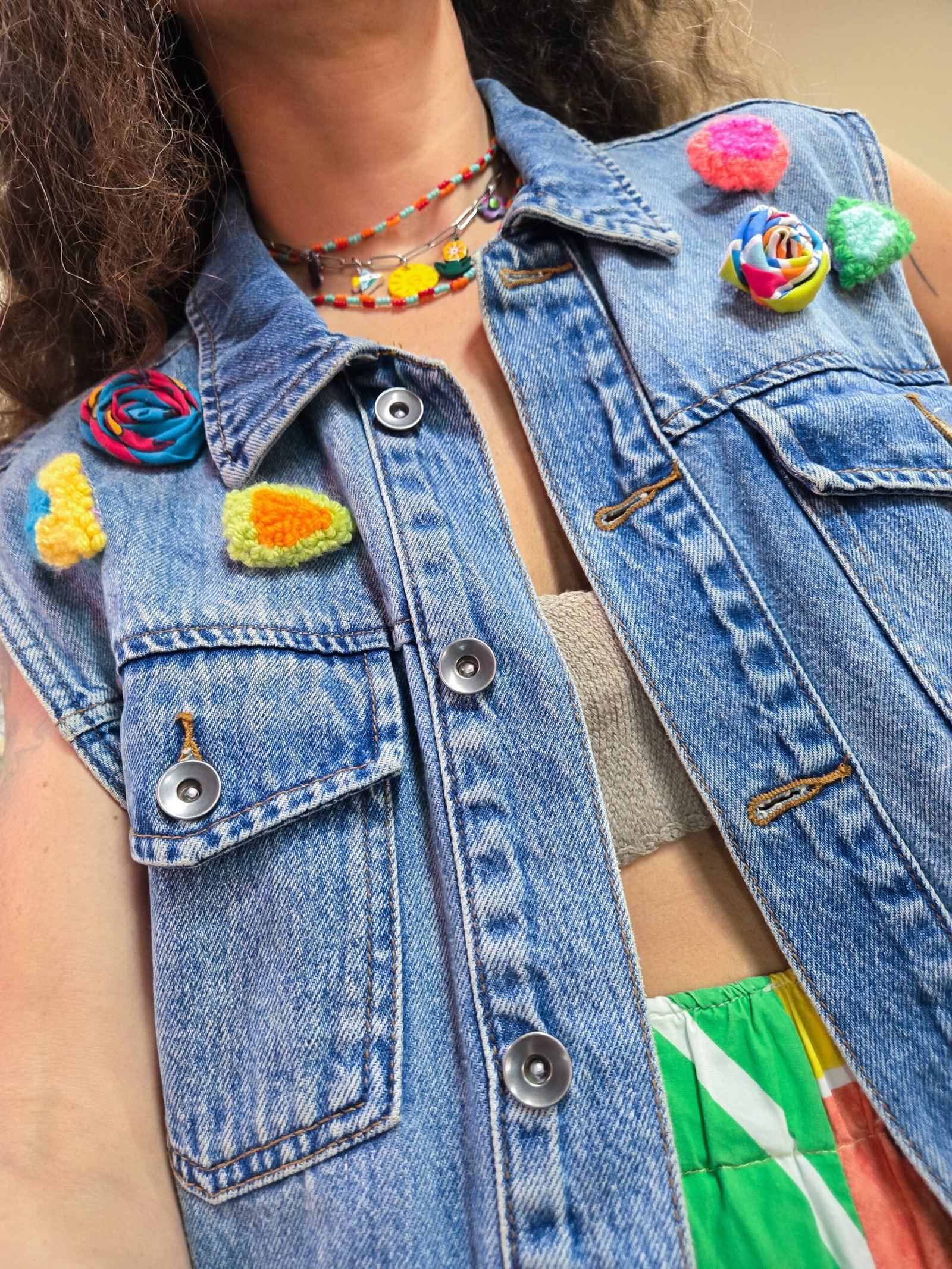 Brooches - Image 3
